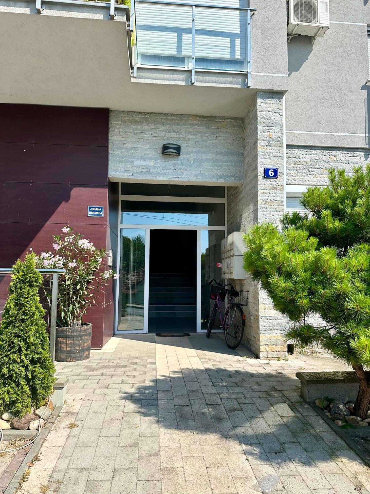Apartman Floresta - In Front Of Japanese Garden, Enchanting Nature View, Spotless And Cozy Vrnjacka Banja Ngoại thất bức ảnh